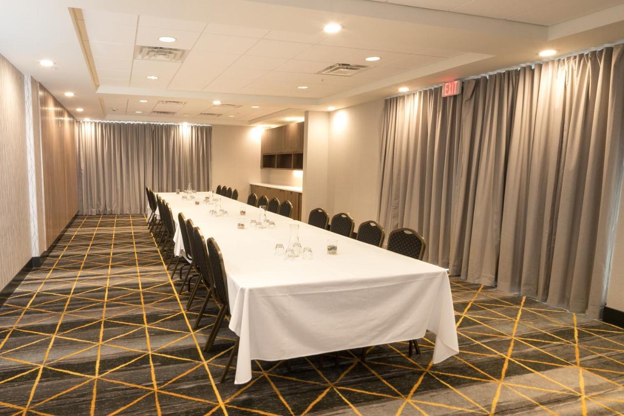 Holiday Inn & Suites Detroit - Troy By Ihg 外观 照片