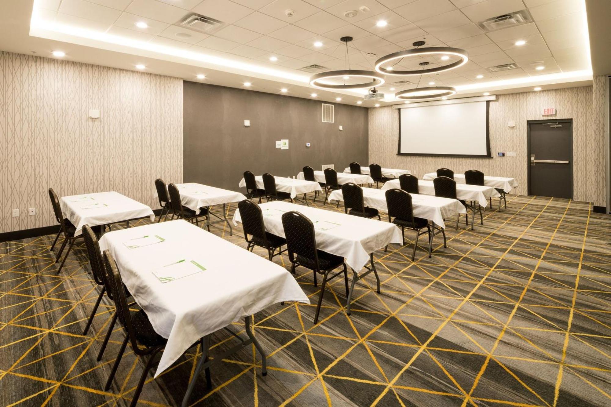 Holiday Inn & Suites Detroit - Troy By Ihg 外观 照片