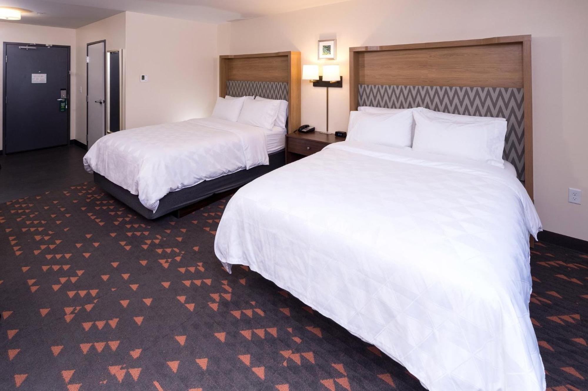Holiday Inn & Suites Detroit - Troy By Ihg 外观 照片